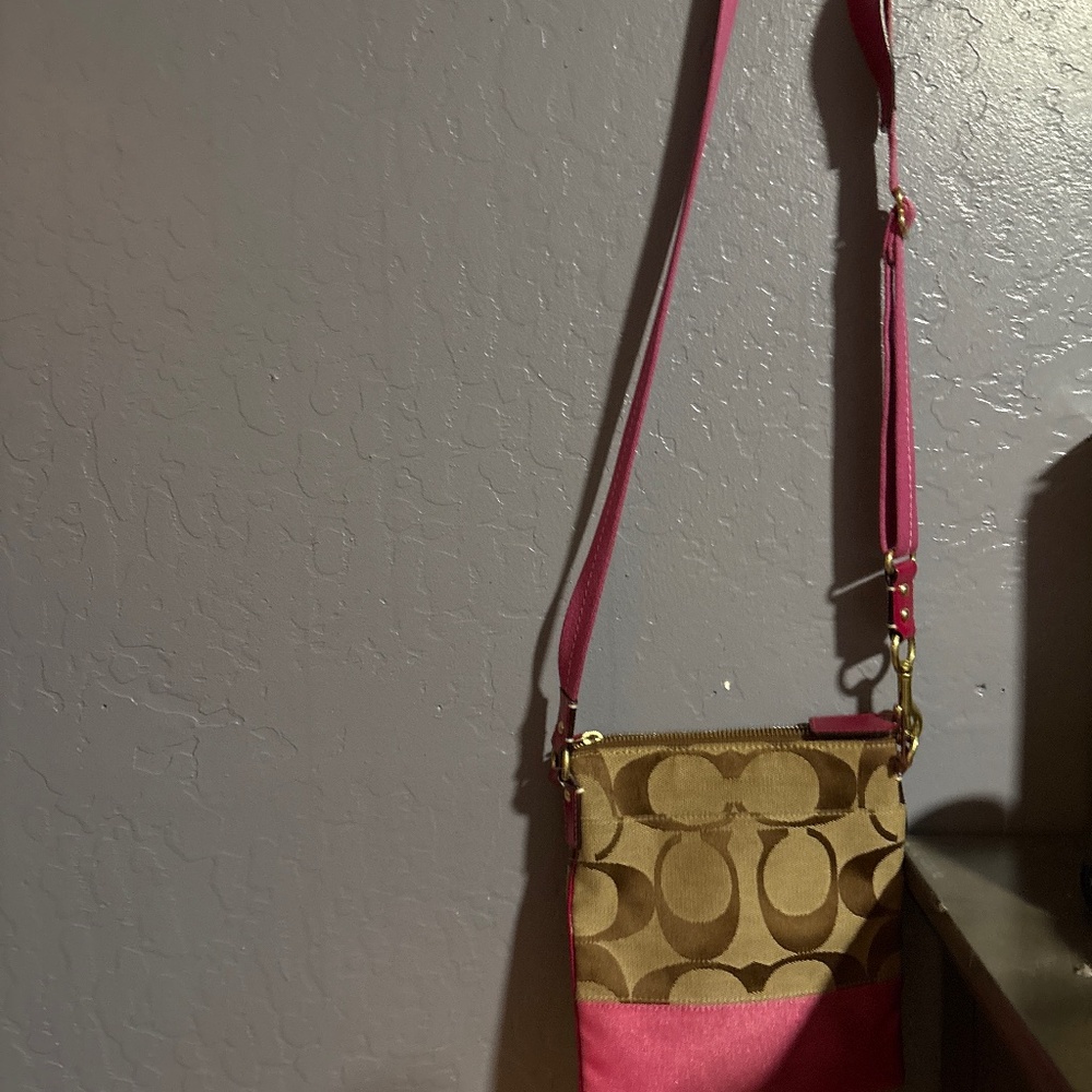 Vintage coach crossbody